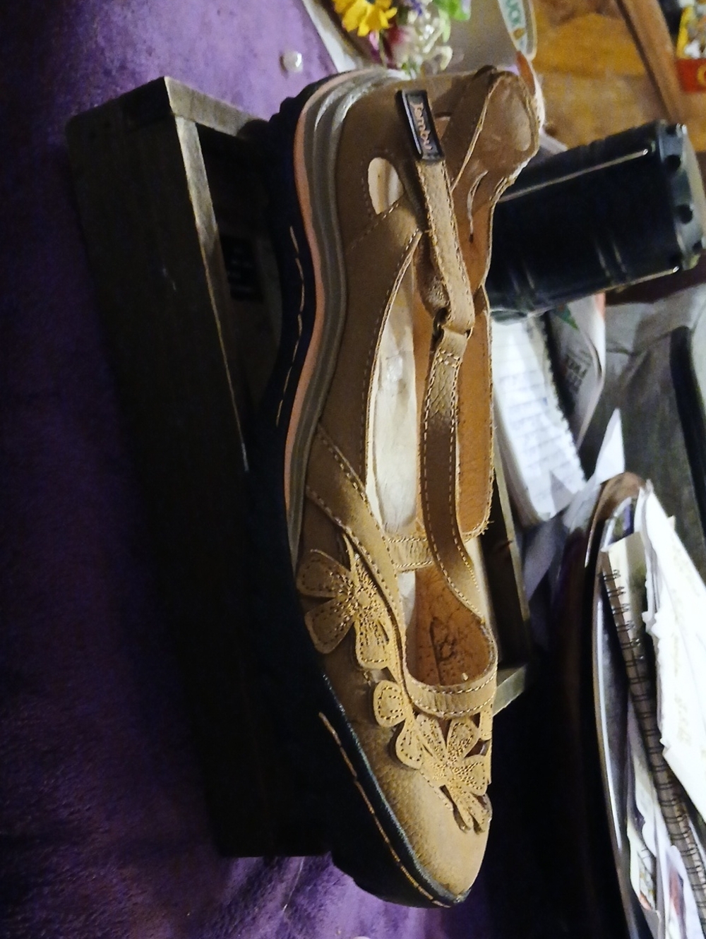 Jambu Womens Blossom Encore Tan Brown Flats Shoes 8.5M Floral Memory Foam